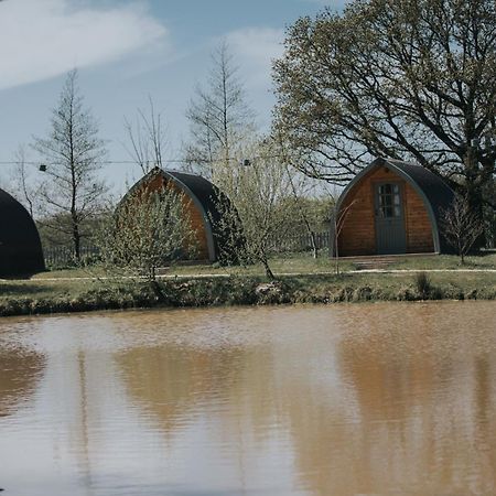 Charnock Farm Motel Leyland Buitenkant foto